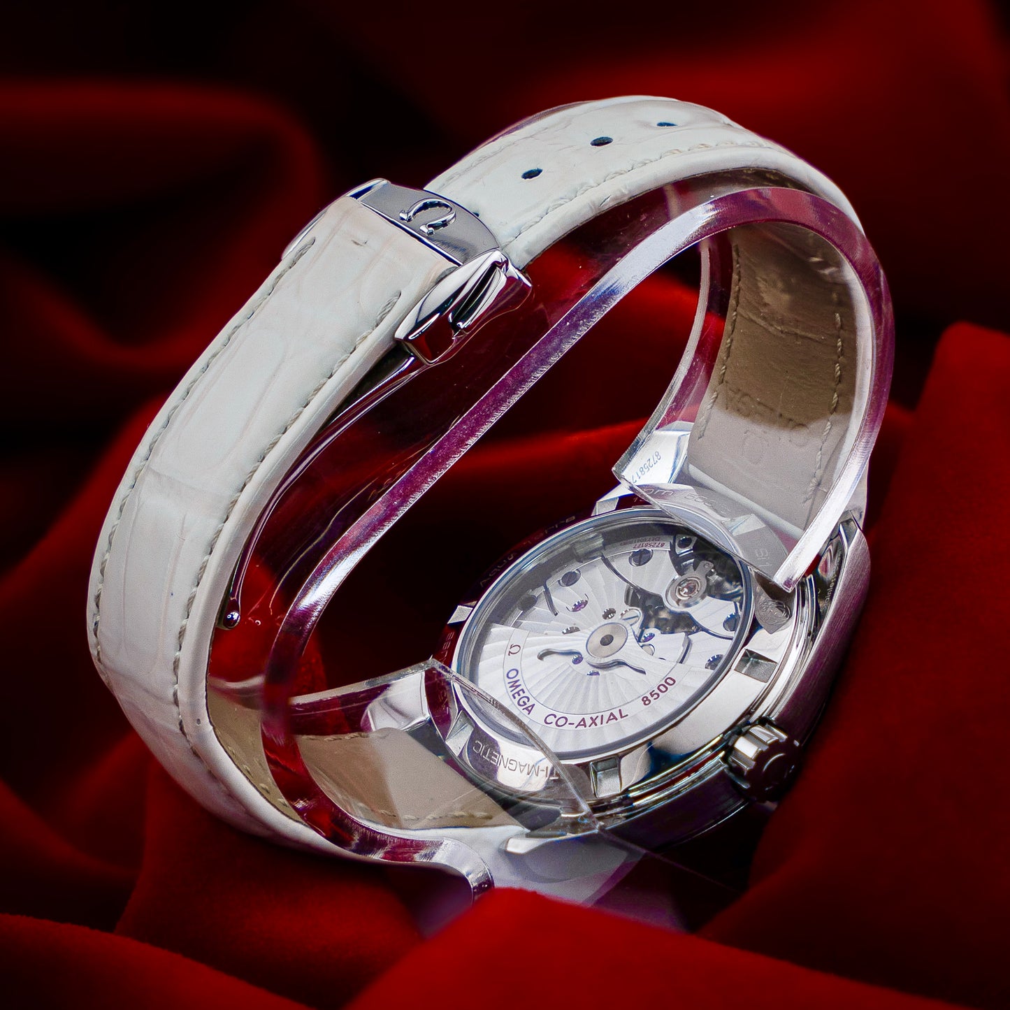 Omega Seamaster Aqua Terra White MOP Dial Mother Of Pearl Diamond Bezel 38.5mm